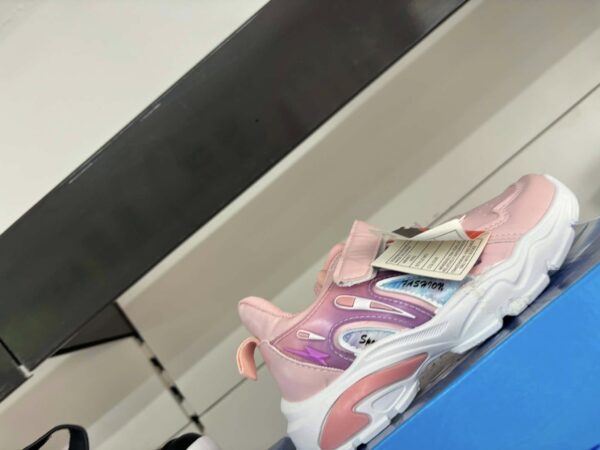 Irizáló rózsaszín kislány sneaker